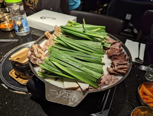 Daeho Kalbijim & Beef Soup